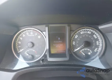 2018 Toyota Tacoma Double Cab/Sr5/Trd Sport z USA, uszkodzony, nr VIN 3TMBZ5DN7JM013733